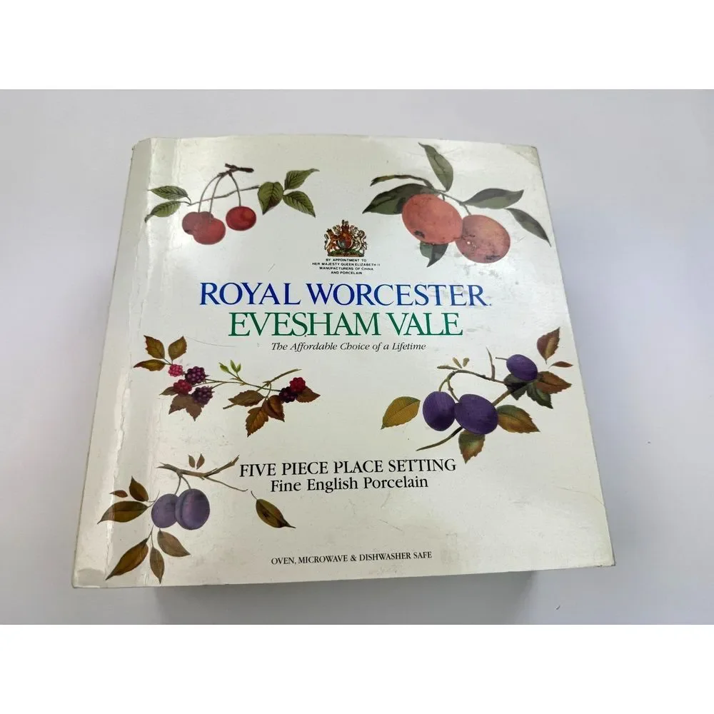 Royal Worcester Evesham Vale 5 Piece Place Setting NEW Fine English PorcelainTea